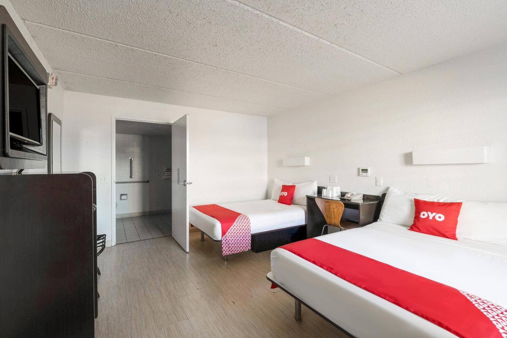 Oyo Hotel Houston Katy Freeway Esterno foto