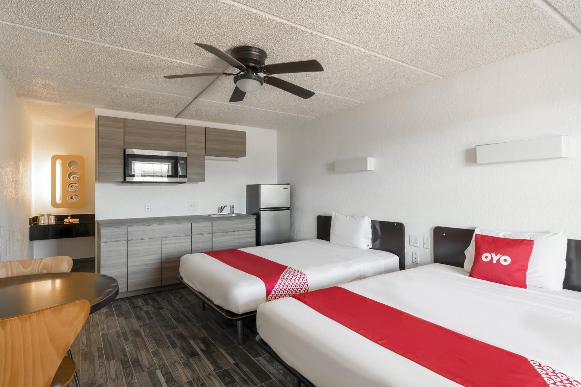 Oyo Hotel Houston Katy Freeway Esterno foto