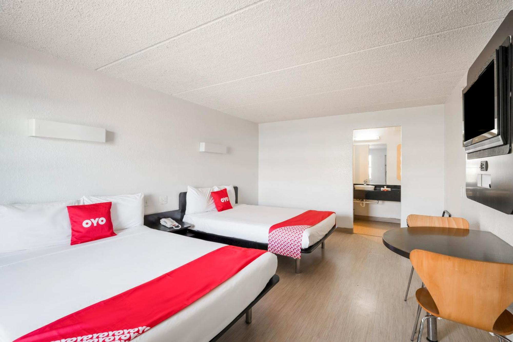 Oyo Hotel Houston Katy Freeway Esterno foto