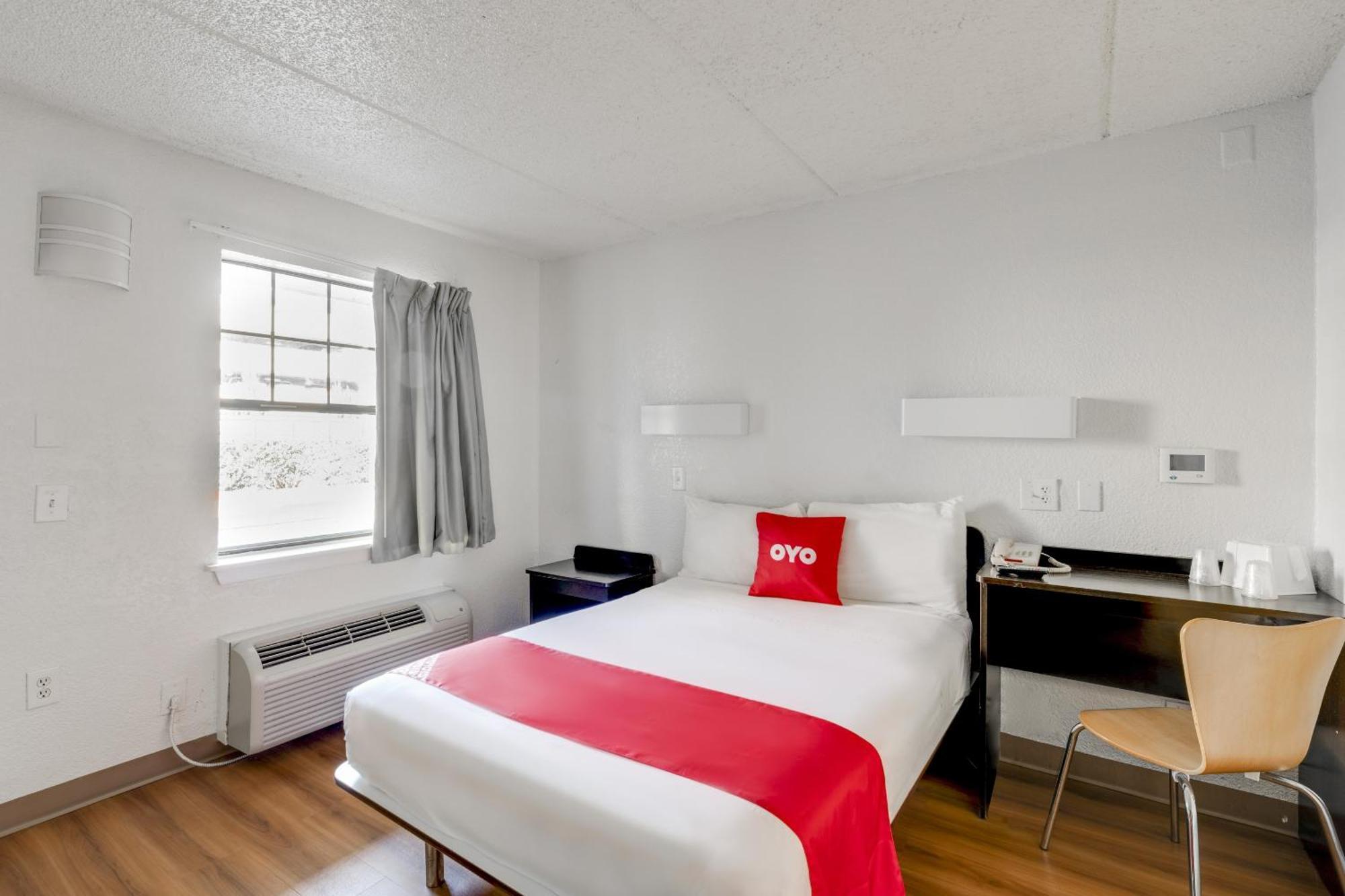 Oyo Hotel Houston Katy Freeway Esterno foto