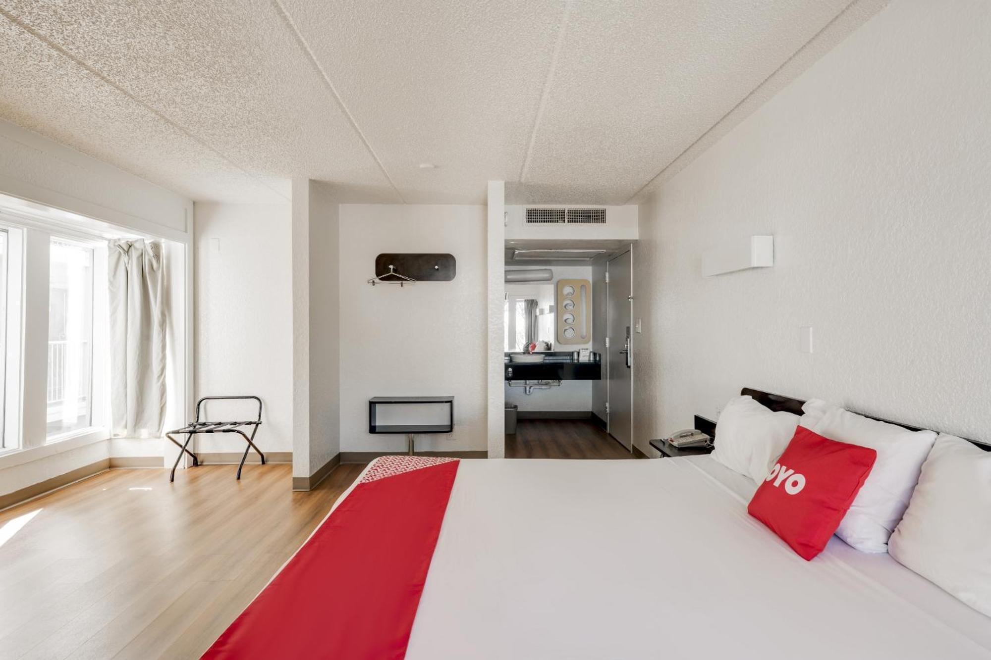 Oyo Hotel Houston Katy Freeway Esterno foto