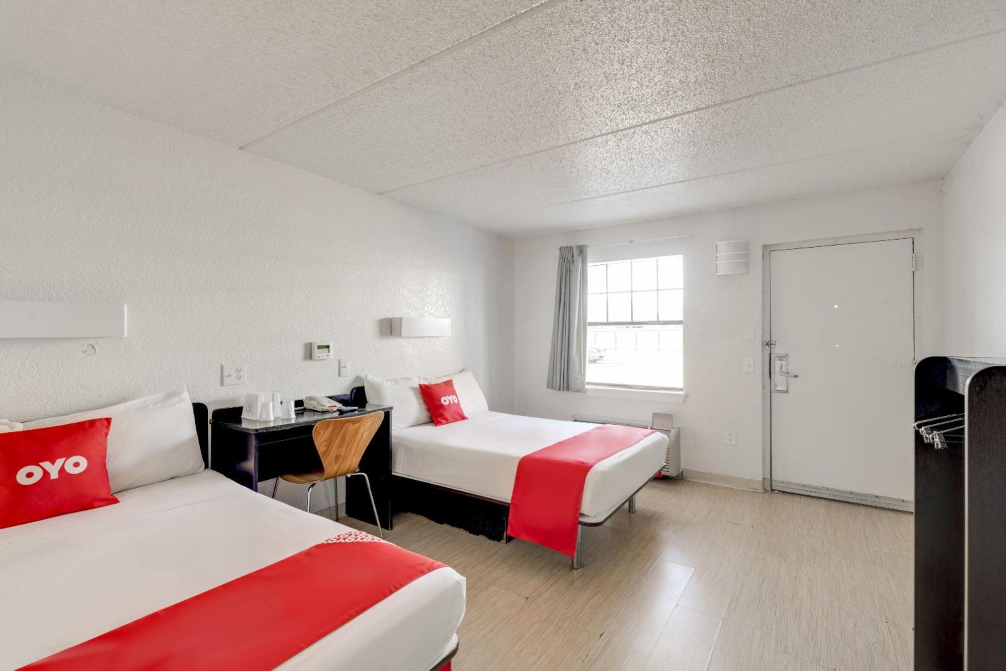 Oyo Hotel Houston Katy Freeway Esterno foto
